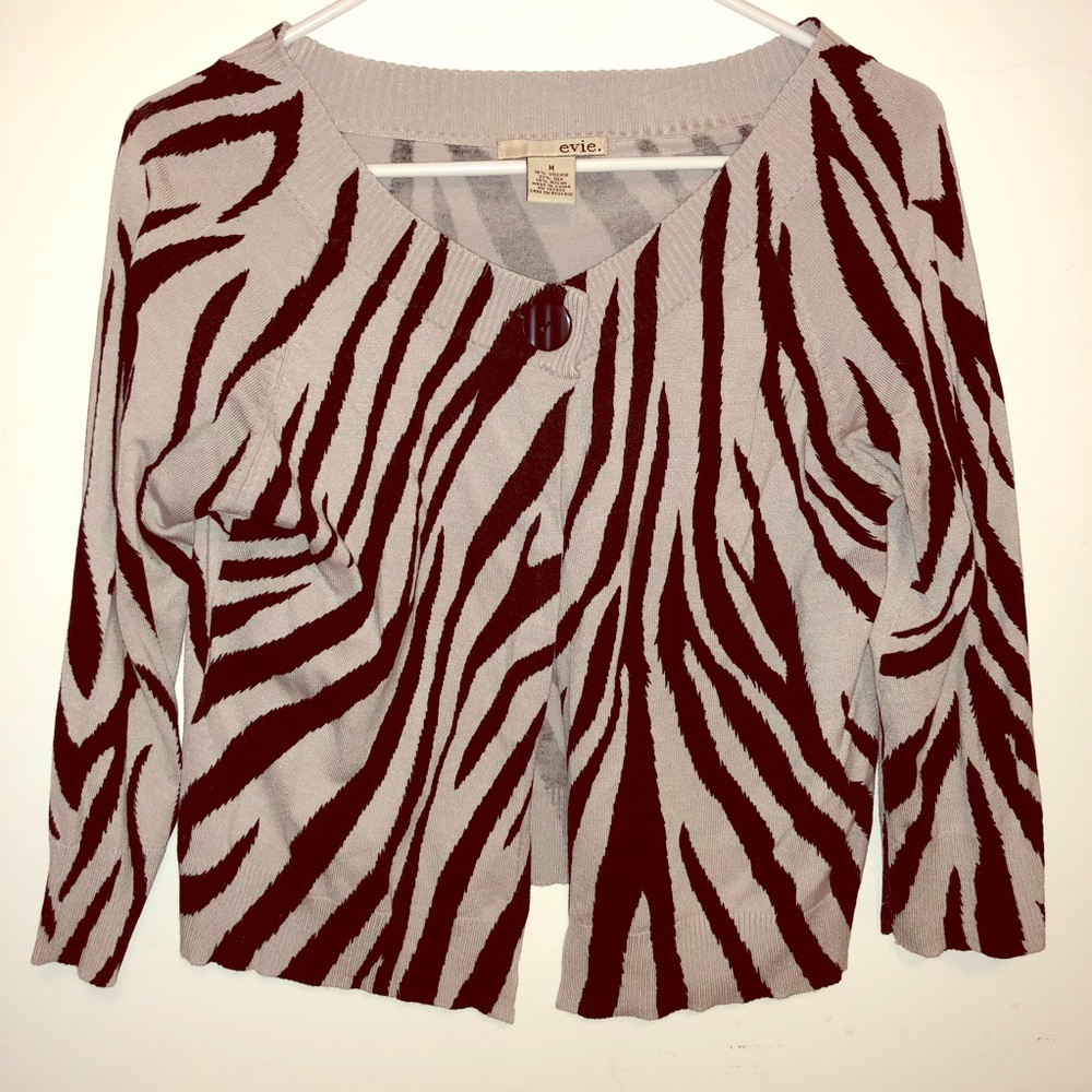 Evie💋 sweater cape EUC zebra print